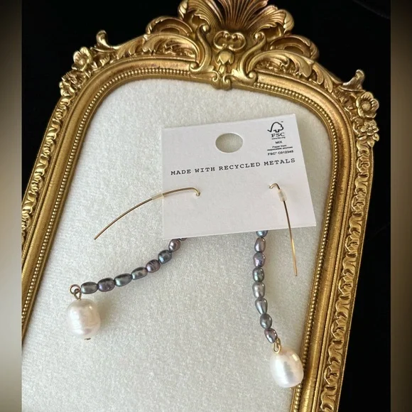 🎁Madewell Iridescent Gray and Pearl Drop Earrings-🎁Black Friday 20% off now! - Picture 3 of 5